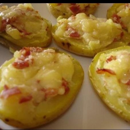 Patatas rellenas de carne con quesitos