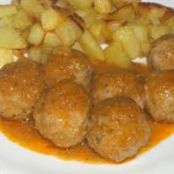 ALBONDIGAS EN SALSA