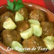 ALBONDIGAS EN SALSA AL VINO MALAGA VIRGEN