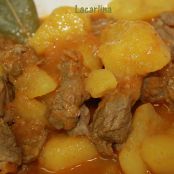 Carne guisada con papas