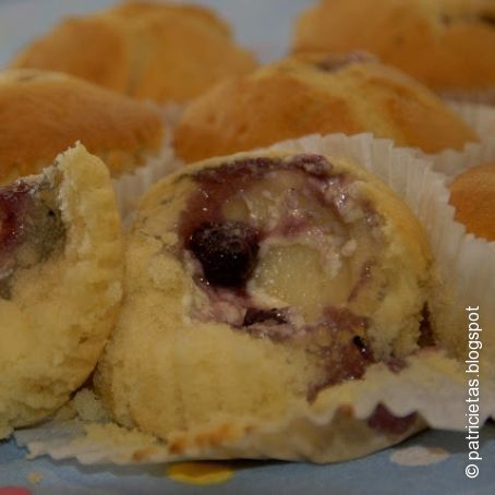 Muffin rellenos de arándanos