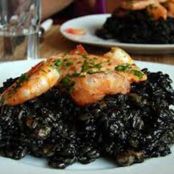 Arroz negro con sepia y calamares