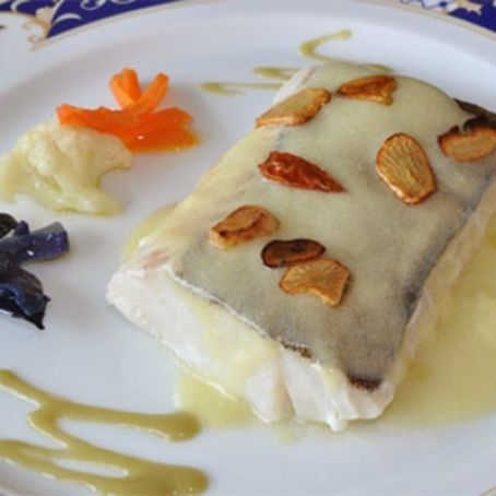 Bacalao al pil pil  con verduritas al vapor