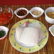 Bacalao con pasas y piñones - Paso 1