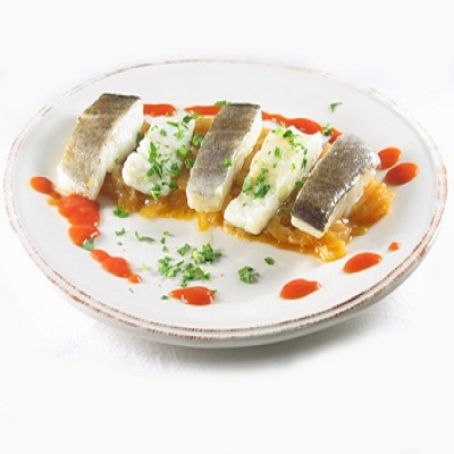 BACALAO ENCEBOLLADO CON TOMATE