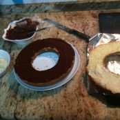 Bizcocho con crema de vainilla y chocolate - Paso 2