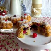 Bizcochitos rellenos de manzana y  frutas del bosque