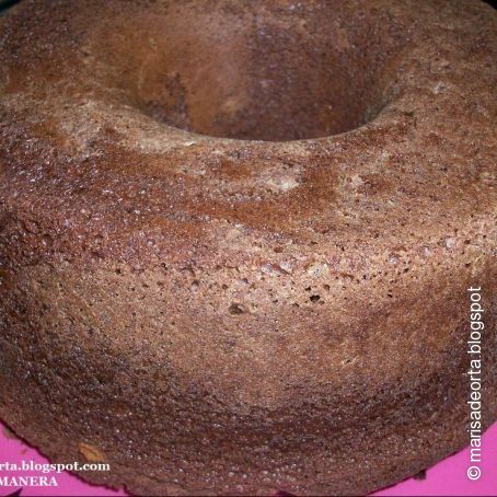 Bizcocho de chocolate y crema agria