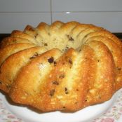 Bizcocho con  fideos de chocolate