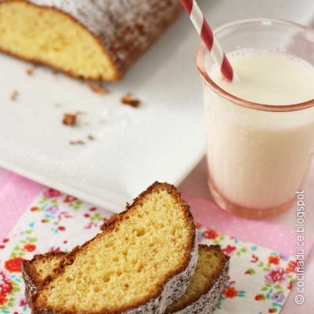 Bizcocho de chocolate blanco