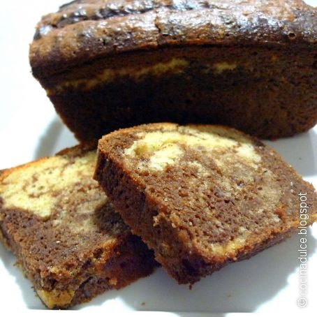 Bizcocho de yogur de plátano y chocolate