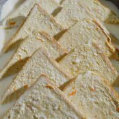 Budin de Pan con Confitura y Mantequilla