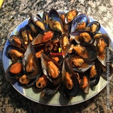 Mejillones en salsa
