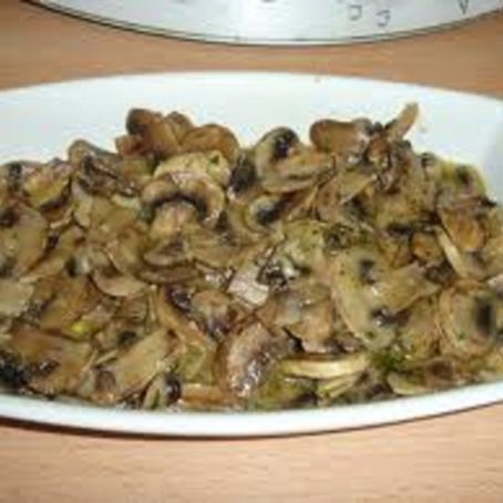 CHAMPIÑONES AL AJILLO