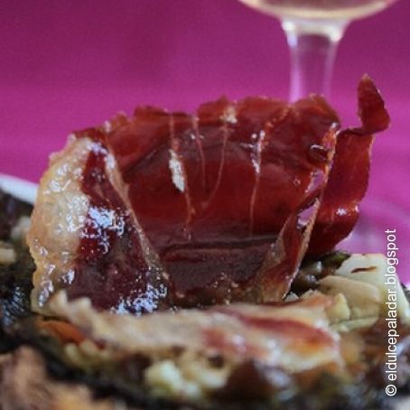 Champiñones al ajillo con peineta crujiente de Jamón puro de bellota
