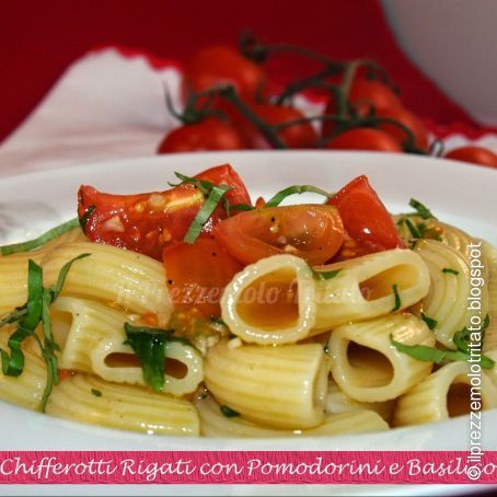 Chiferotti Rigati con Pomodorini e Basilico