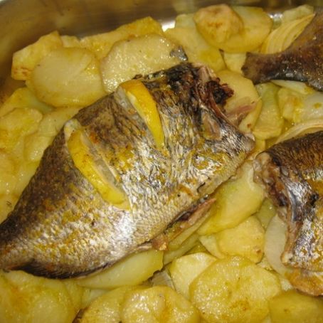 Chopa al horno con patatines