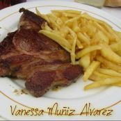 CHULETÓN DE BUEY CON PATATINES
