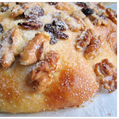 Coca de Nueces y Pasas