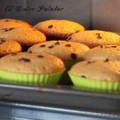 Magdalenas de naranja y chips de chocolate