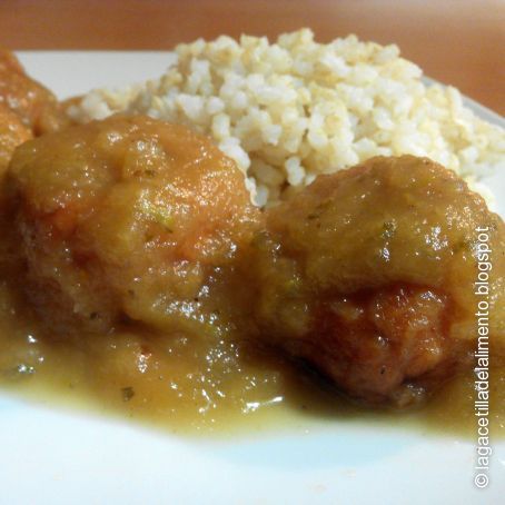 Albóndigas de pavo con salsa de manzana y romero