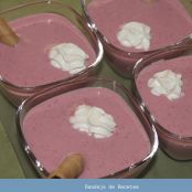 Crema de fresón con leche condensada