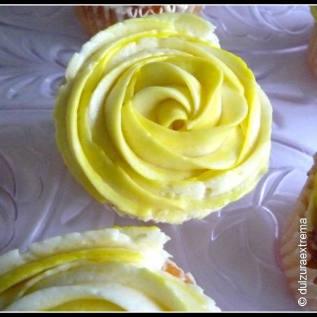 Cupcakes de melocotón y vainilla