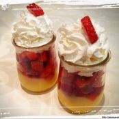 Vasitos de Lemon Curd y Chantilly