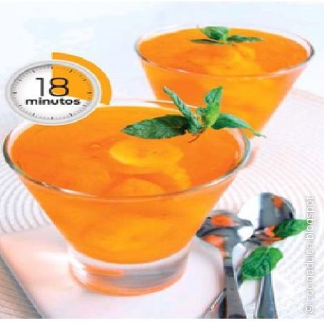 Gelatina de naranja con plátano