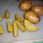 Filetes de cerdo con salsa de piquillos y patatas gajo - Paso 3