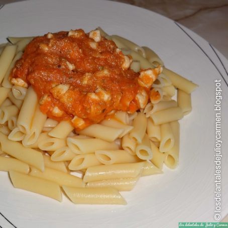 Macarrones con boloñesa de pollo