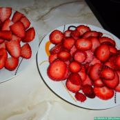 Tarta de nata y queso con fresas - Paso 6