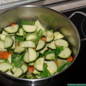 Verduras con pollo y bechamel a la hierbabuena - Paso 5