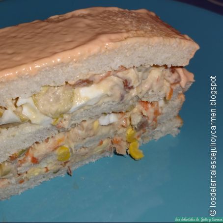 Pastel de atún sencillo