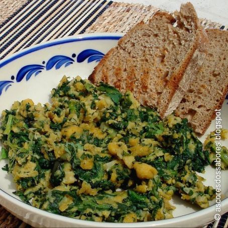 Revuelto de Harina de garbanzo con Acelgas y Cilantro