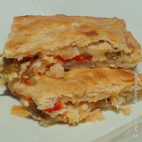 Hojaldre de bacalao con pimientos