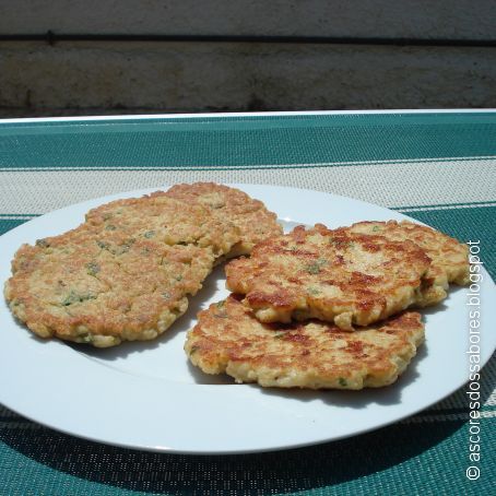 Pancakes de copos de quinoa y cilantro (sin gluten, sin lácteos)