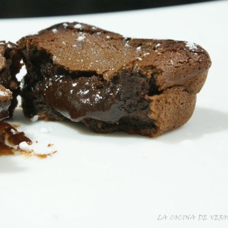 Magdalenas rellenas de Chocolate y Cerezas