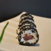 Maki sushi de queso y anchoa