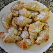 Mini croissants rellenos de chocolate
