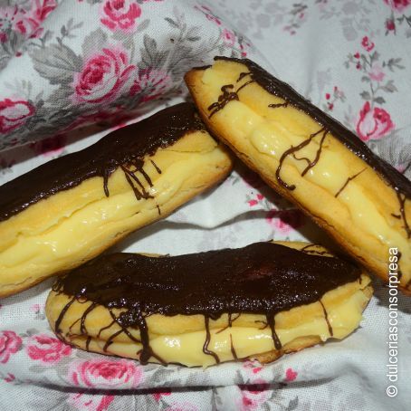 Éclairs tradicionales o pepitos de crema