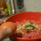Albóndigas de carne con salsa de tomate - Paso 1