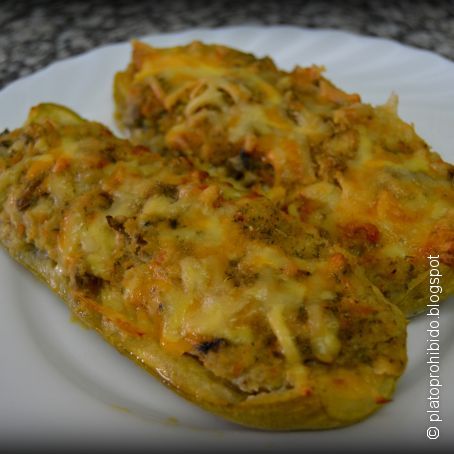 Calabacines rellenos de atún