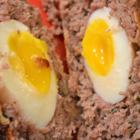 Pastel de carne con huevo