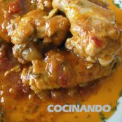 Alitas de pollo en salsa de tomate