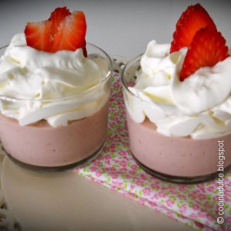 Copa de nata y fresa