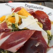 TAGLIATELLE CON CALABAZA, IBERICO Y ESPINACAS AL PESTO - Paso 1