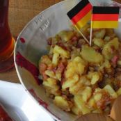 Kartoffelsalat (ensalada alemana de patata y bacon)