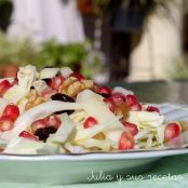 Ensalada de repollo (col) y granada