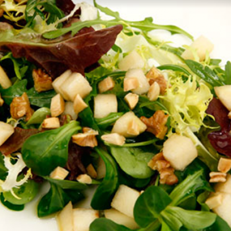 Ensalada de Pera y Frutos Secos